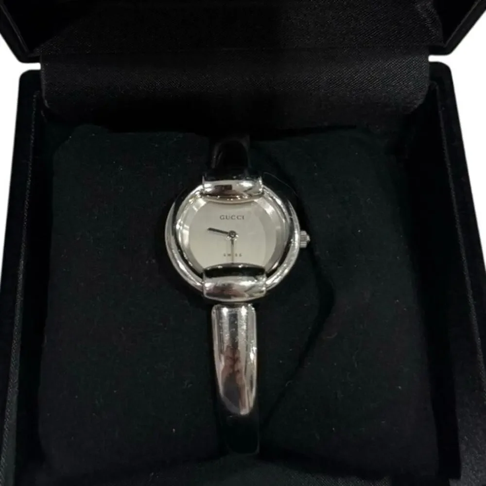 THIS ITEM HAS SOLD ELSEWHERE!!!! 🚨 Gucci 1400L Silver Quartz Watch - Picture 3 of 13